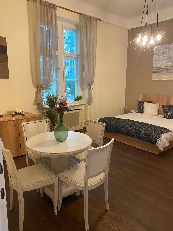 דירות שיופוק Apartman B מראה חיצוני תמונה
